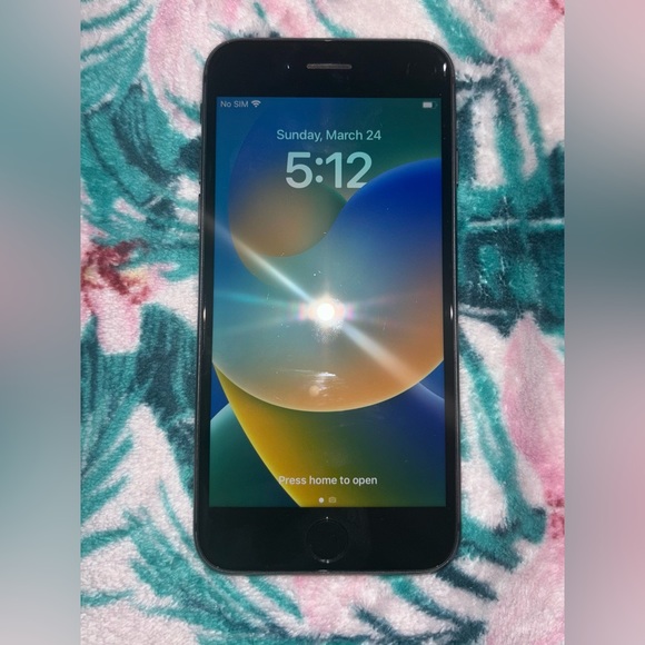 iPhone 8 everything like new no damage